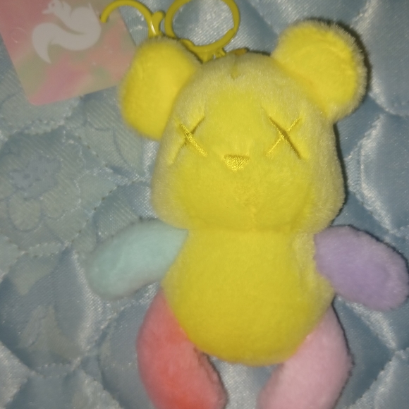 NO VIOLENCE KEYCHAIN - Picture 3 of 3